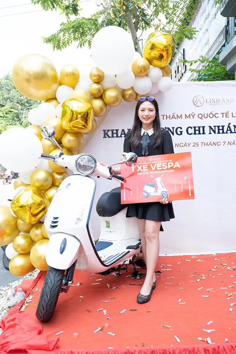 Nhật My và phần thưởng chiếc xe máy Vespa trị giá hơn 80 triệu đồng