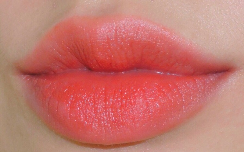 môi màu hồng cam