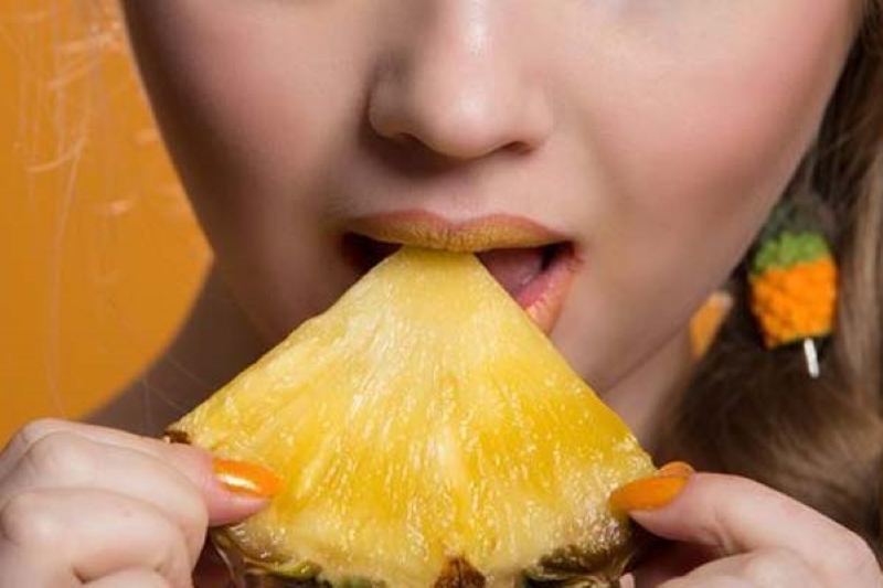 Khử thâm môi cần kiêng ăn gì