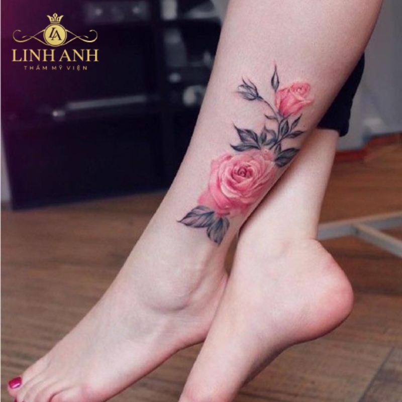 hình xăm hoa hồng đẹp ở chân