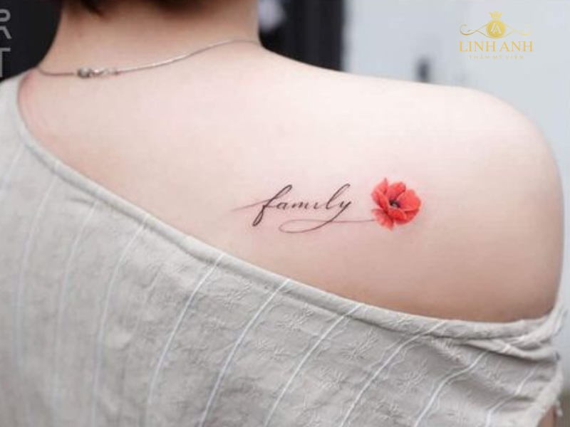 tattoo chữ đẹp cho nữ ở giữa bụng