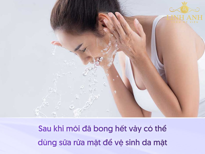 xăm môi kiêng rửa mặt bao lâu