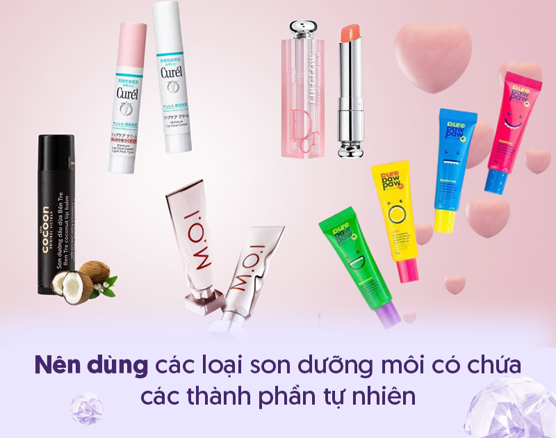 Ngoài Vaseline có thể dùng son dưỡng môi khi thấy môi khô và nứt nẻ.