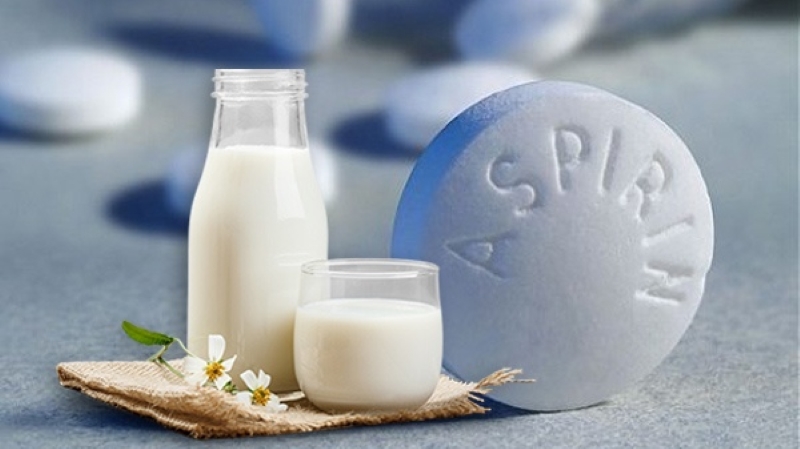 Aspirin Điều trị mụn làm trắng da