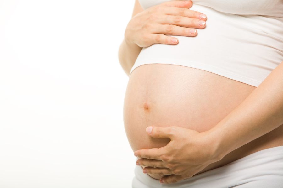 bà bầu có được nhổ lông nách không
