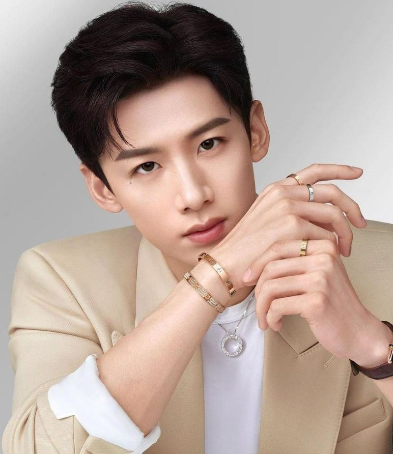 Người nổi tiếng sở hữu nốt ruồi giọt lệ