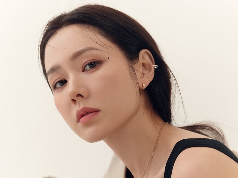 Nốt ruồi đuôi mắt