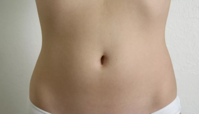 Nốt ruồi son trong rốn