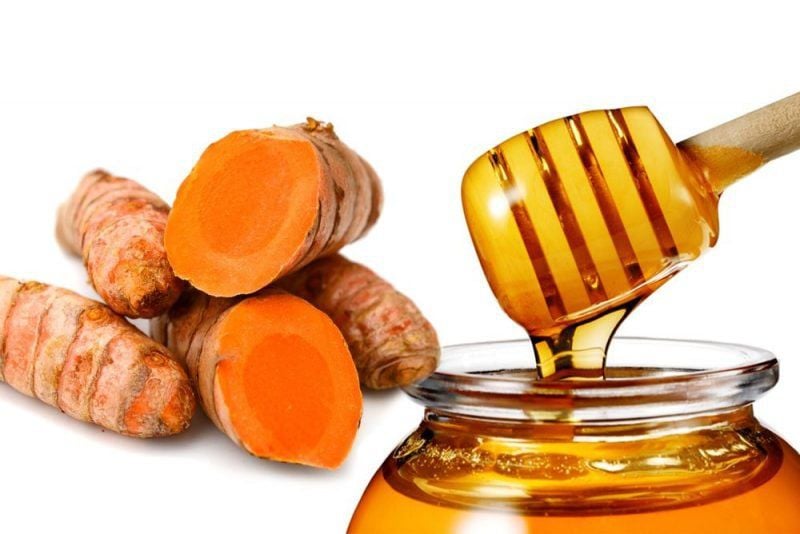 Tẩy nốt ruồi bôi nghệ