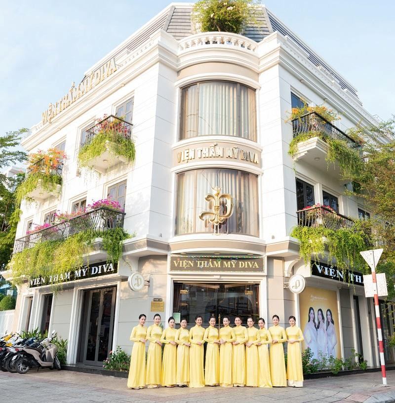 Tiêm filler bàn tay tại Thẩm mỹ Diva