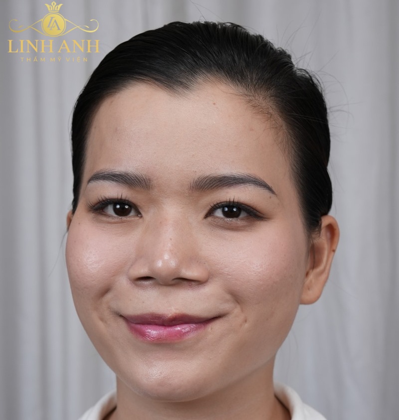 Chọn dáng mày cho người trung tuổi