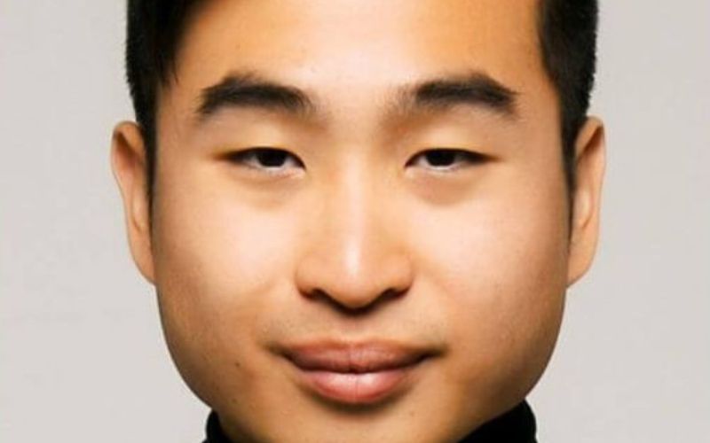 Nam giới lông mày rậm đen mắt 1 mí