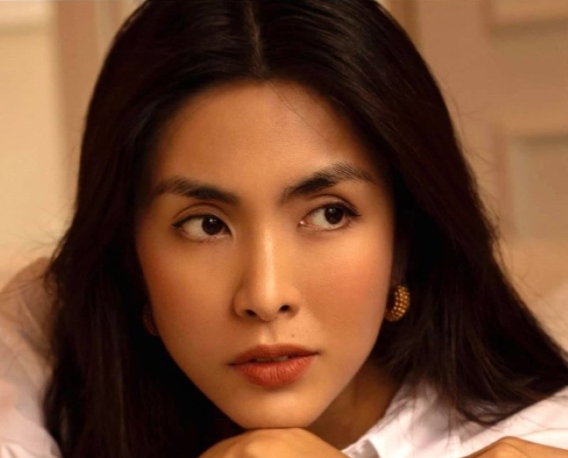 chân mày nữ