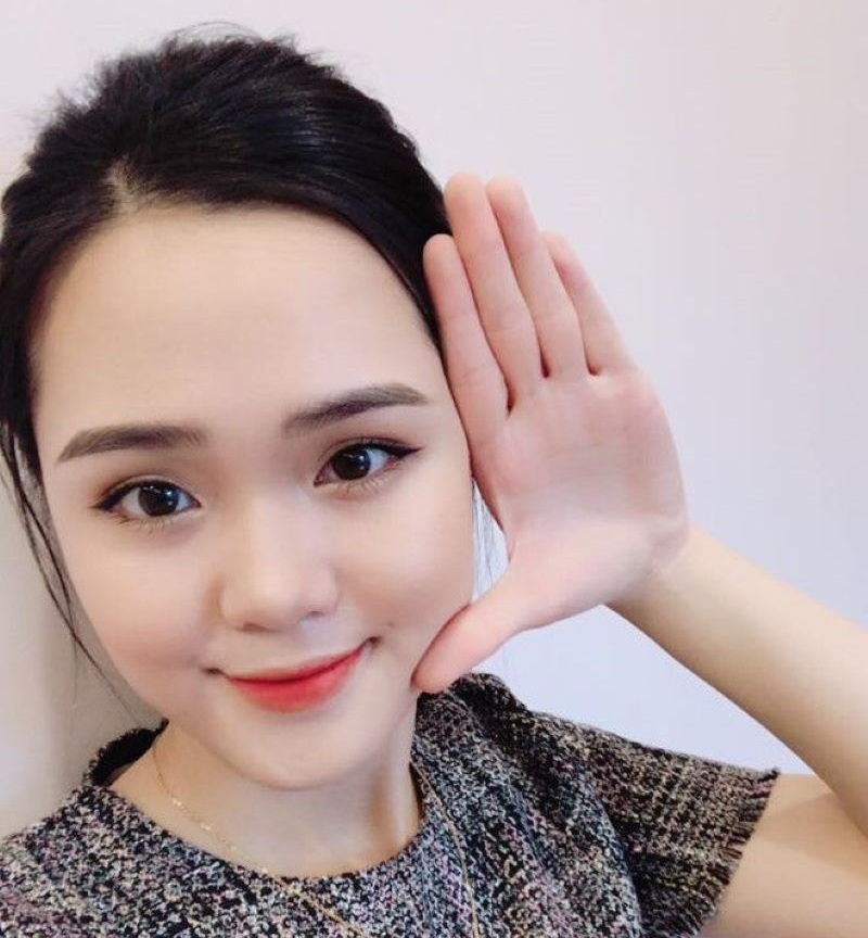 dáng chân mày ngang