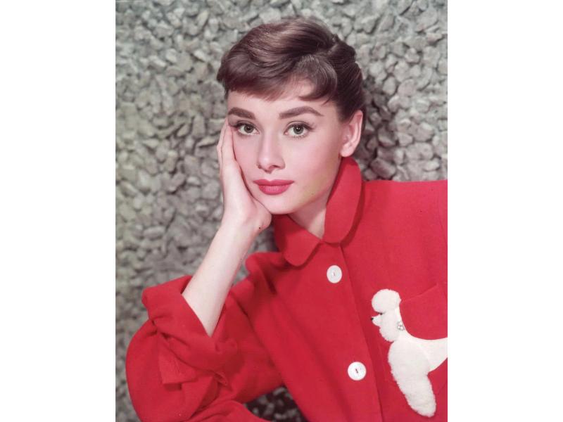 kiểu mày đẹp nhất thế giới của Audrey Hepburn