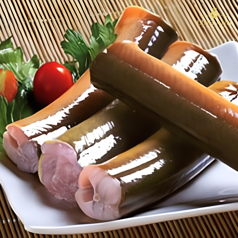 Xăm môi ăn lươn được không