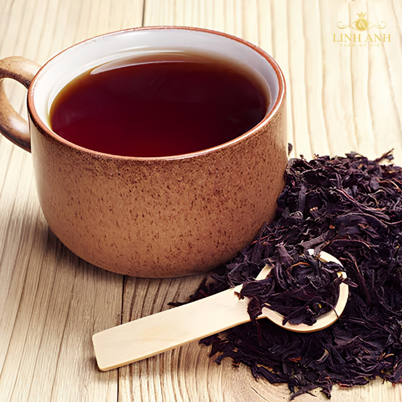 Phun môi uống trà được không