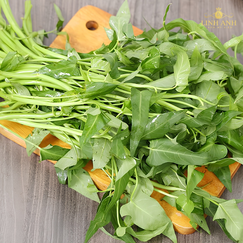 Kiêng ăn rau muống sau phun môi