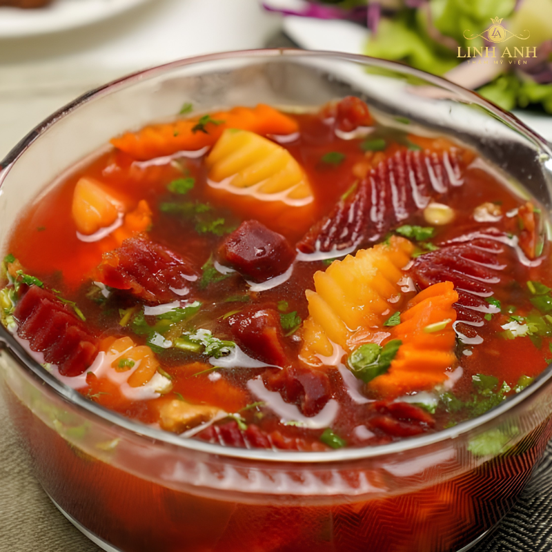 Ăn canh củ dền sau phun môi