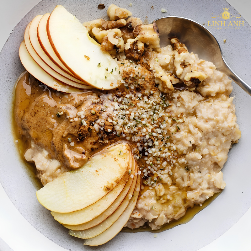Ăn cháo yến mạch sau phun môi