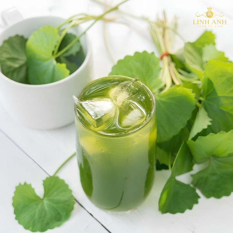 Nước rau má giúp môi lên màu đẹp